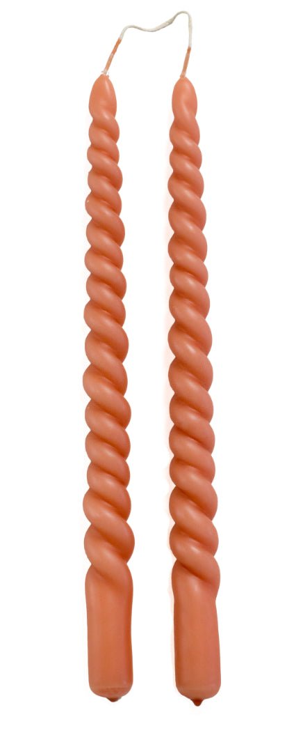 Swirl kaarsen van Rustik Lys. Handgemaakte kaarsen met een twist. Kleur brique