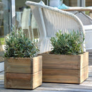 teak houten plantenbakken op het terras