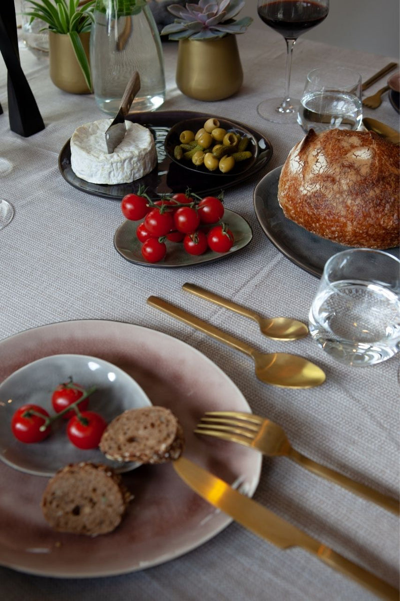 Streetfood-gedekte-tafel